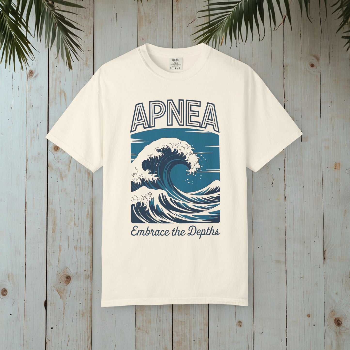 APNEA Embrace the Depths Wave 2 GARMENT-DYED TEE