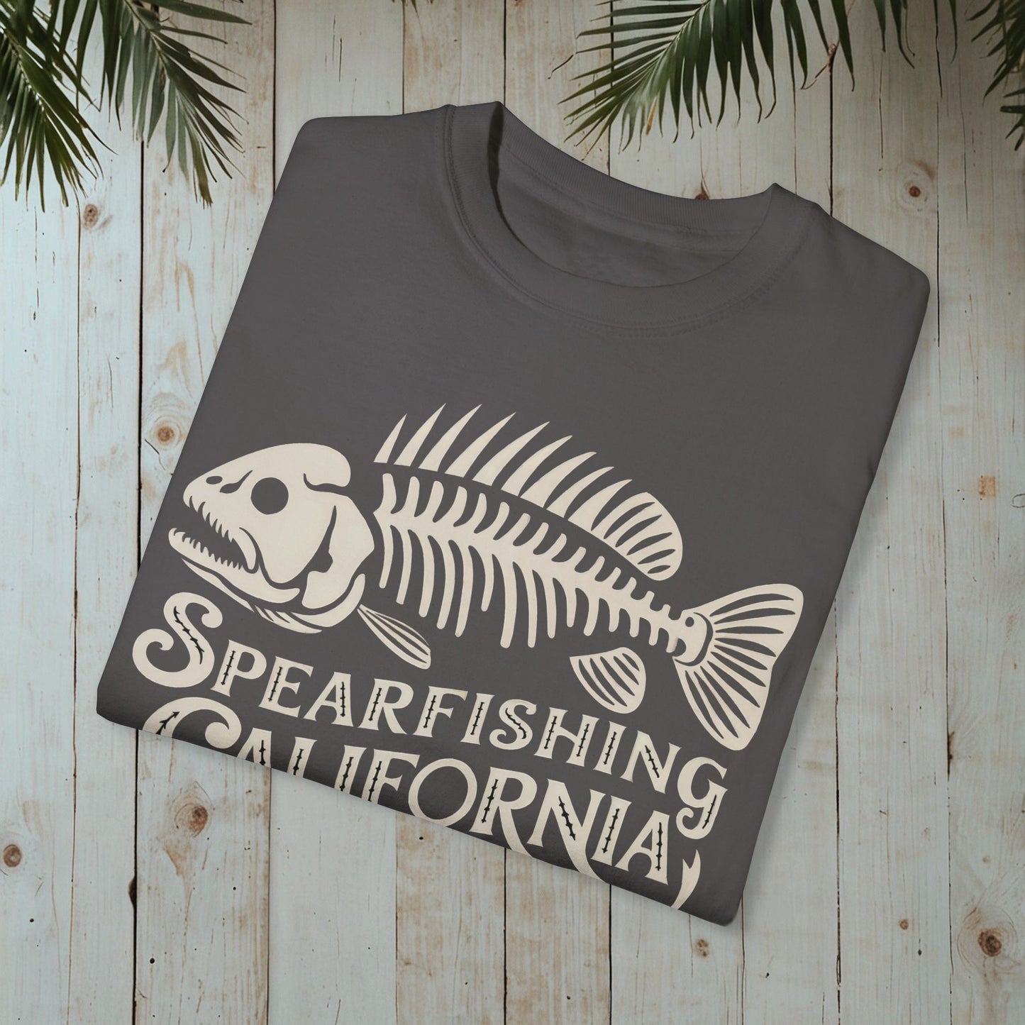 SPEARFISHING CALIFORNIA SKELETON FISH GARMENT-DYED TEE
