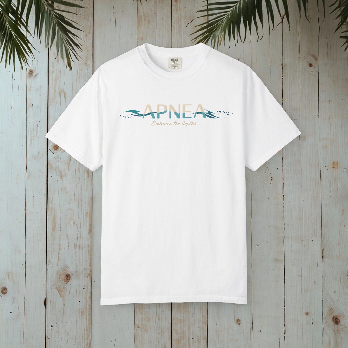 APNEA Embrace the Depths Wave GARMENT-DYED TEE