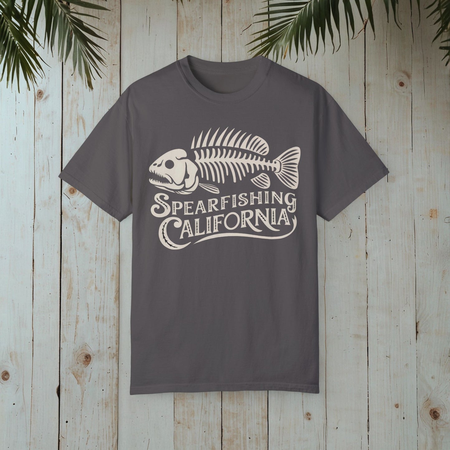 SPEARFISHING CALIFORNIA SKELETON FISH GARMENT-DYED TEE