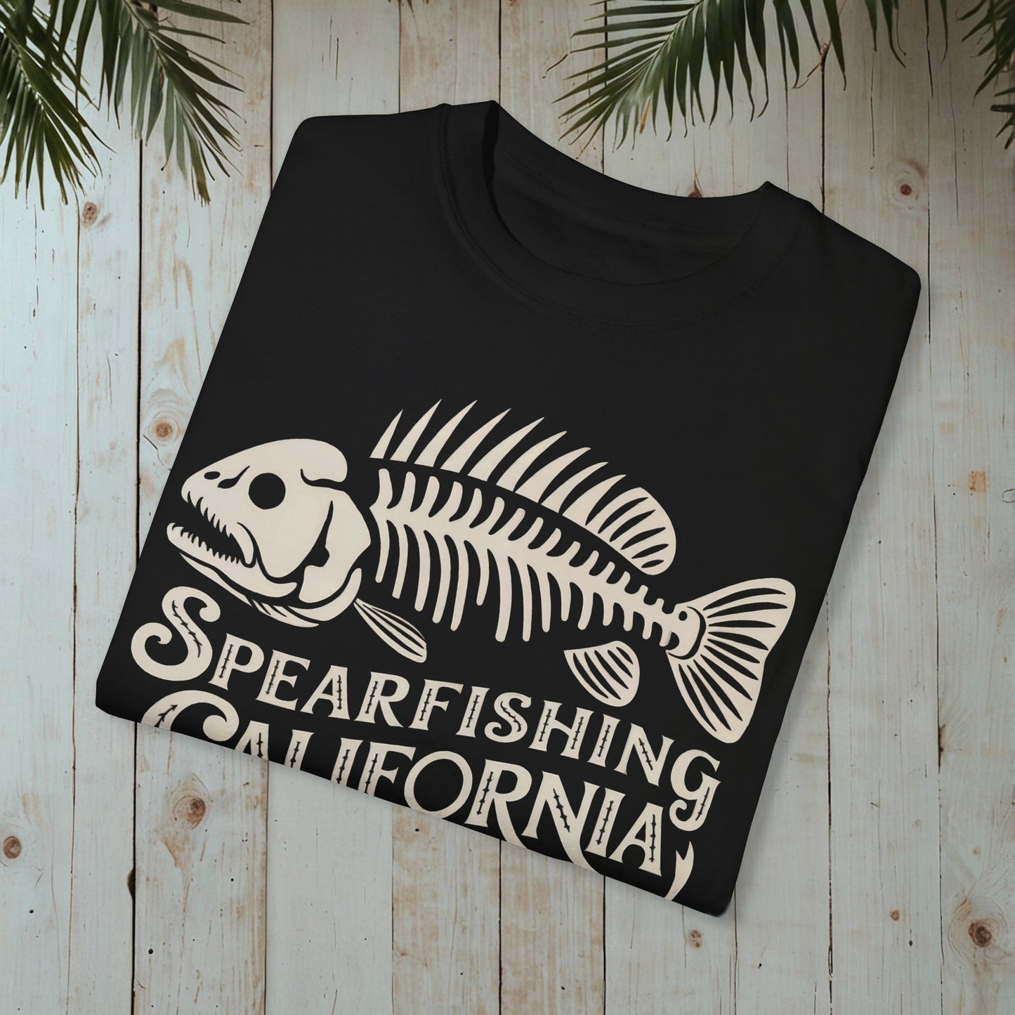 SPEARFISHING CALIFORNIA SKELETON FISH GARMENT-DYED TEE