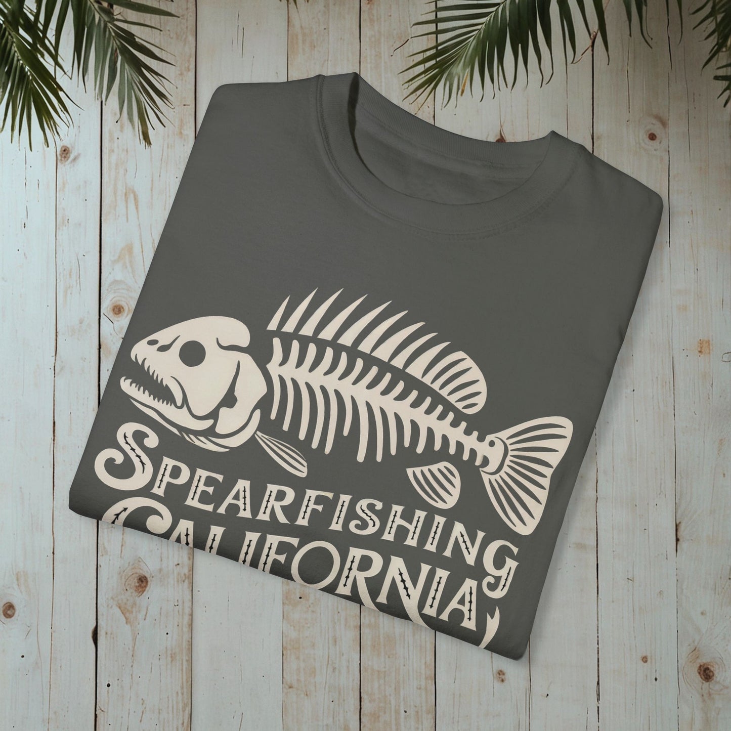SPEARFISHING CALIFORNIA SKELETON FISH GARMENT-DYED TEE