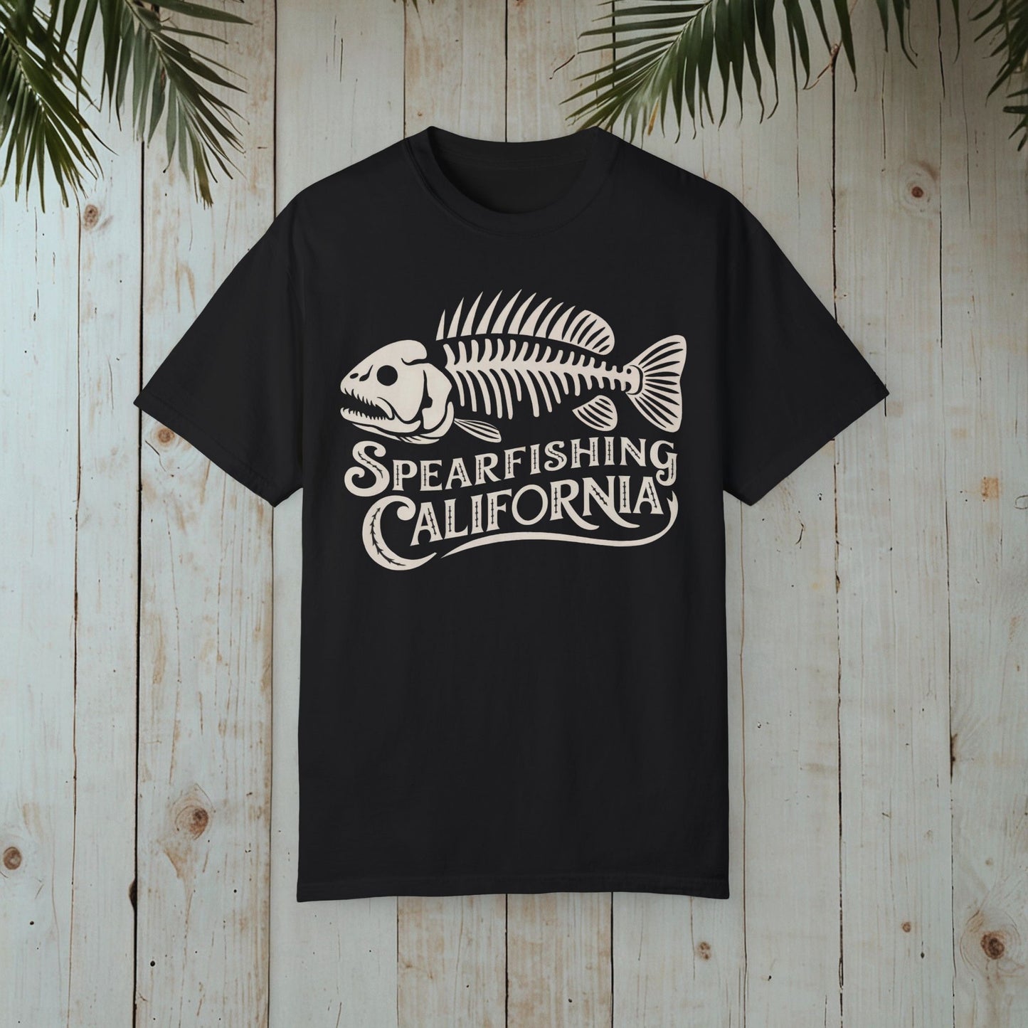 SPEARFISHING CALIFORNIA SKELETON FISH GARMENT-DYED TEE